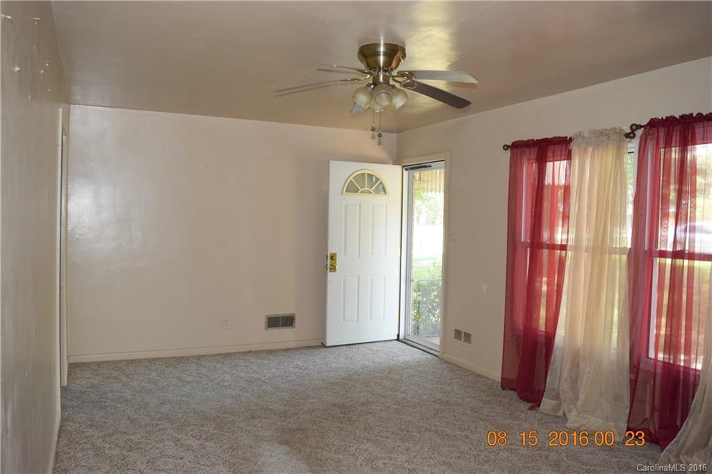 2016 Kings Road Shelby, NC 28150 - Photo 15 of 16 Gallery Image 15