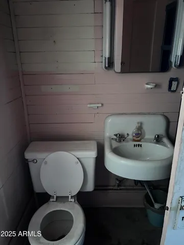 $110,000 | 449 South East Street, Globe, AZ 85501