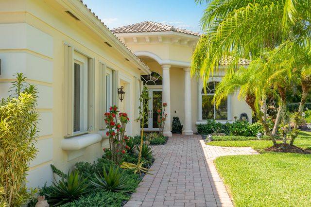 $1,015,000 | 7916 Montecito Place, Delray Beach, FL 33446
