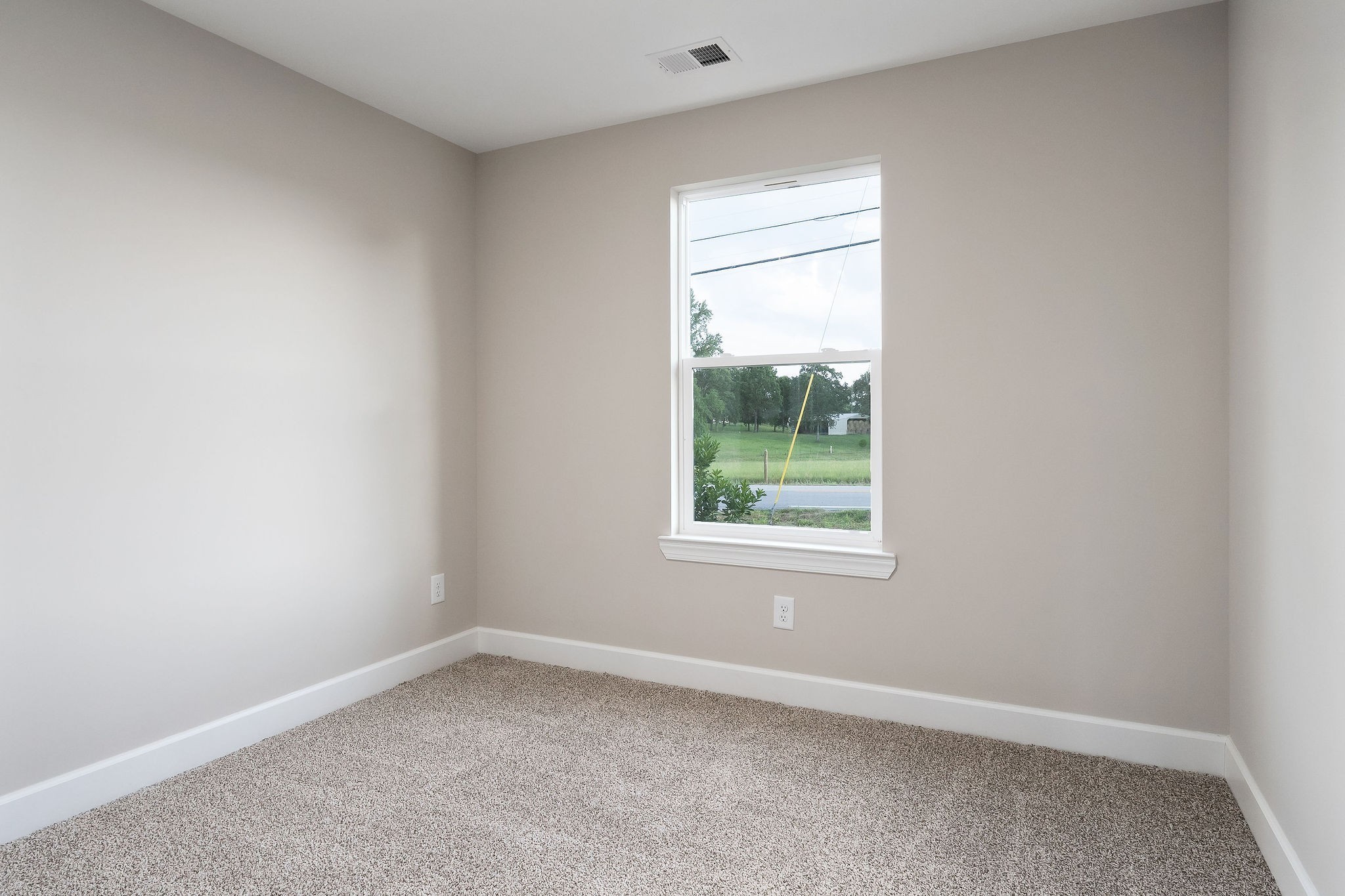 3535 Keltonburg Road Smithville, TN 37166 - Photo 17 of 37 an empty room with a window