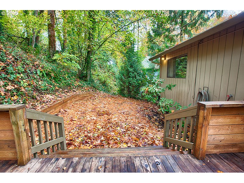 31 Southwest Taylors Ferry Road Portland, OR 97219 - Photo 22 of 23 a view of entryway with wooden floor