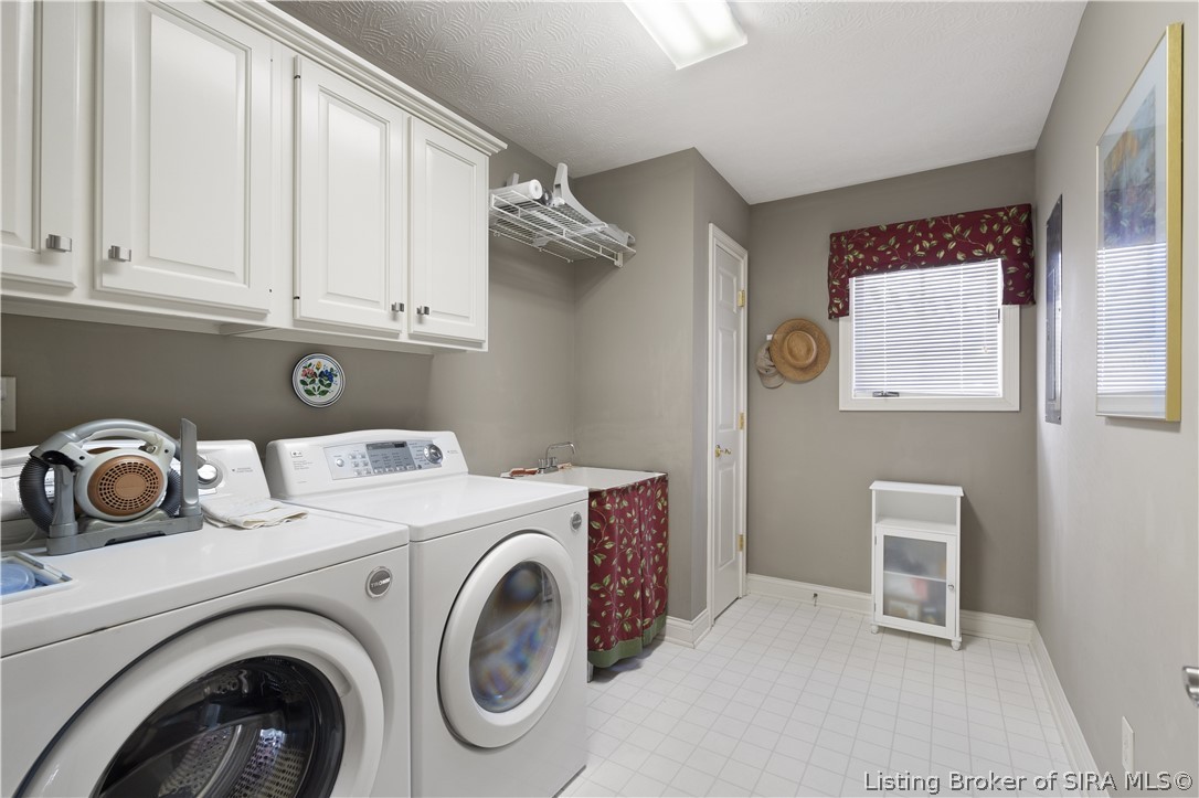 6104 Randa Lee Court Georgetown, IN 47122 - Photo 23 of 50