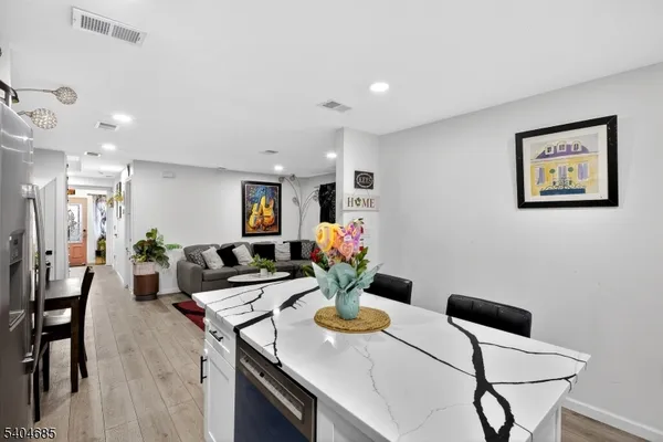 $550,000 | 425 East Avenue, Perth Amboy, NJ 08861