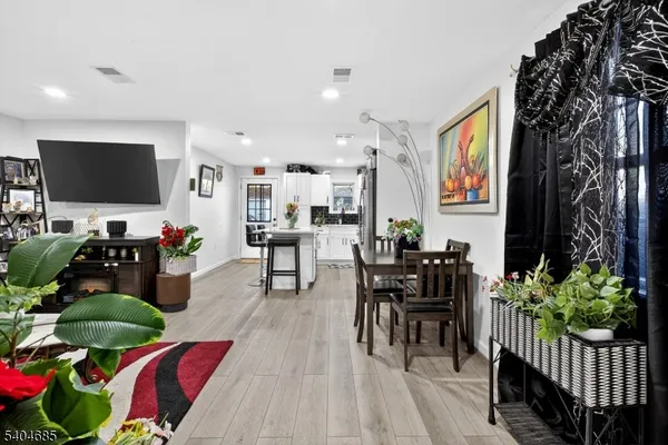 $550,000 | 425 East Avenue, Perth Amboy, NJ 08861