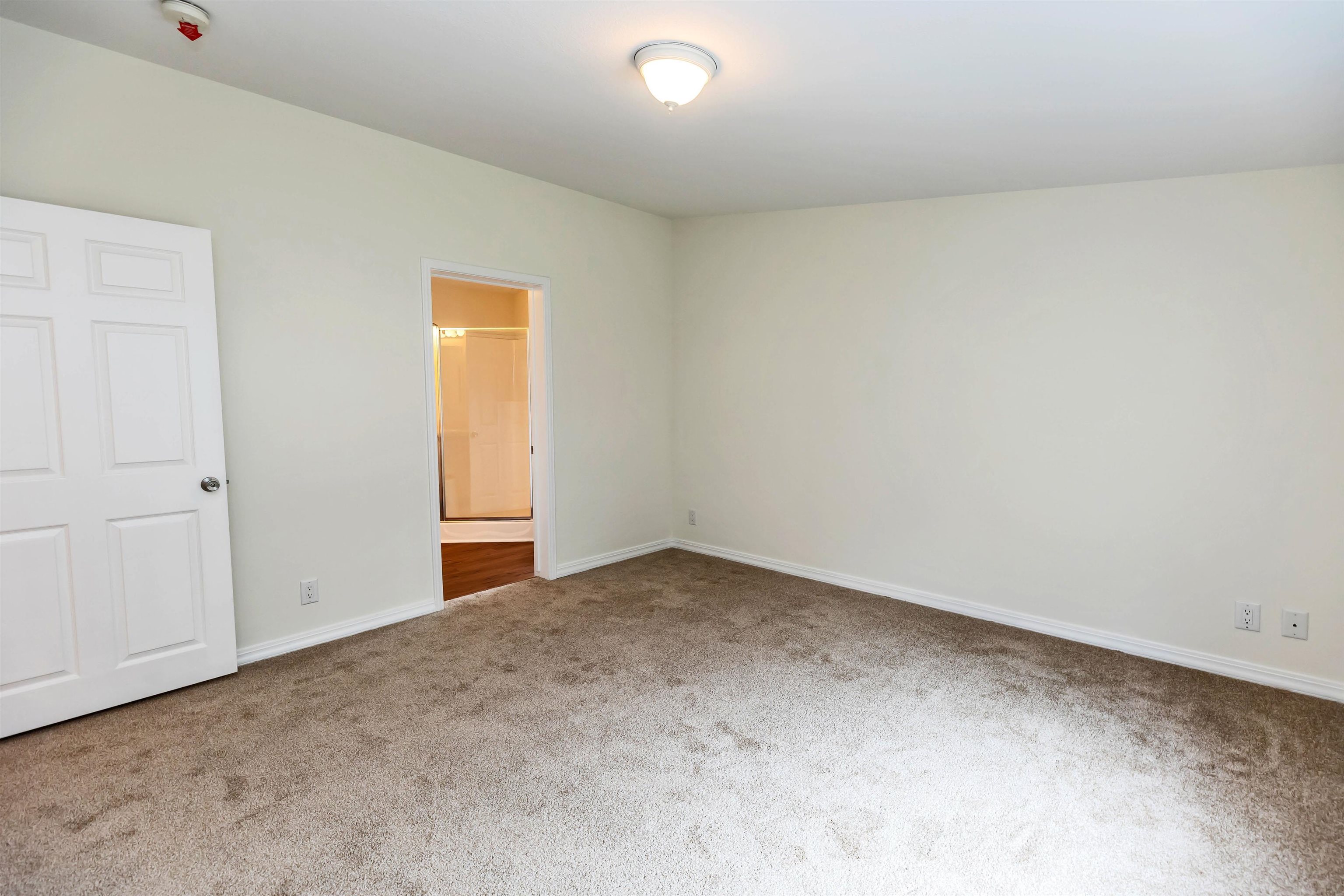 101 Sunset Way Manchester, NH 03104 - Photo 19 of 29 Gallery Image 19