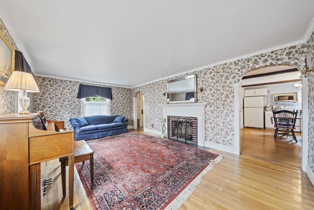 38 Idlewell Street Weymouth, MA 02188 - Photo 12 of 37