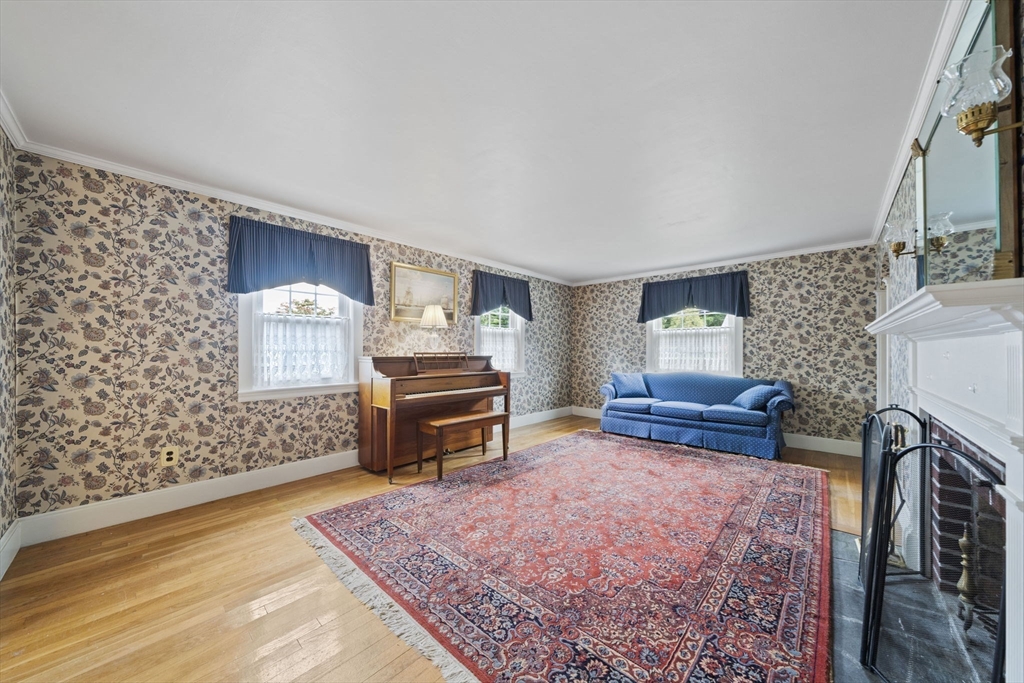 38 Idlewell Street Weymouth, MA 02188 - Photo 13 of 37