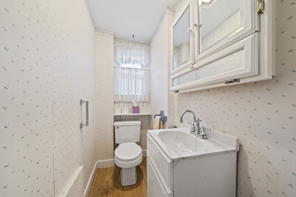 38 Idlewell Street Weymouth, MA 02188 - Photo 16 of 37