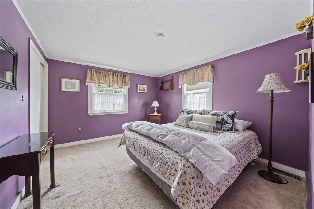 38 Idlewell Street Weymouth, MA 02188 - Photo 19 of 37