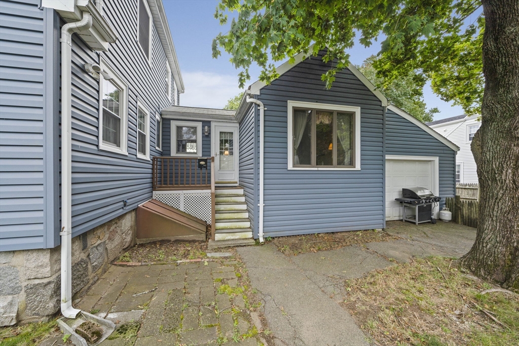 38 Idlewell Street Weymouth, MA 02188 - Photo 33 of 37