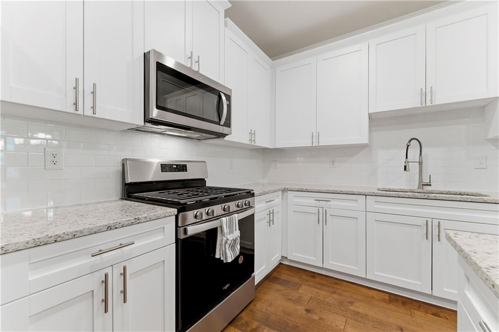 7031 Cedar Glen Road Atlanta, GA 30360 - Photo 8 of 27 Gallery Image 8