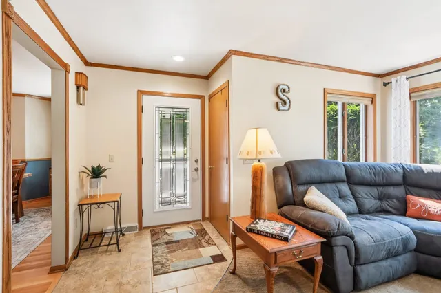 $494,900 | 110 Saratoga Circle, Oregon, WI 53575