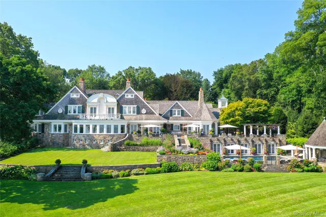 $35,000,000 | 227 Dock Lane, Great Neck, NY 11024