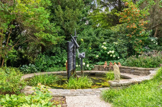 $35,000,000 | 227 Dock Lane, Great Neck, NY 11024