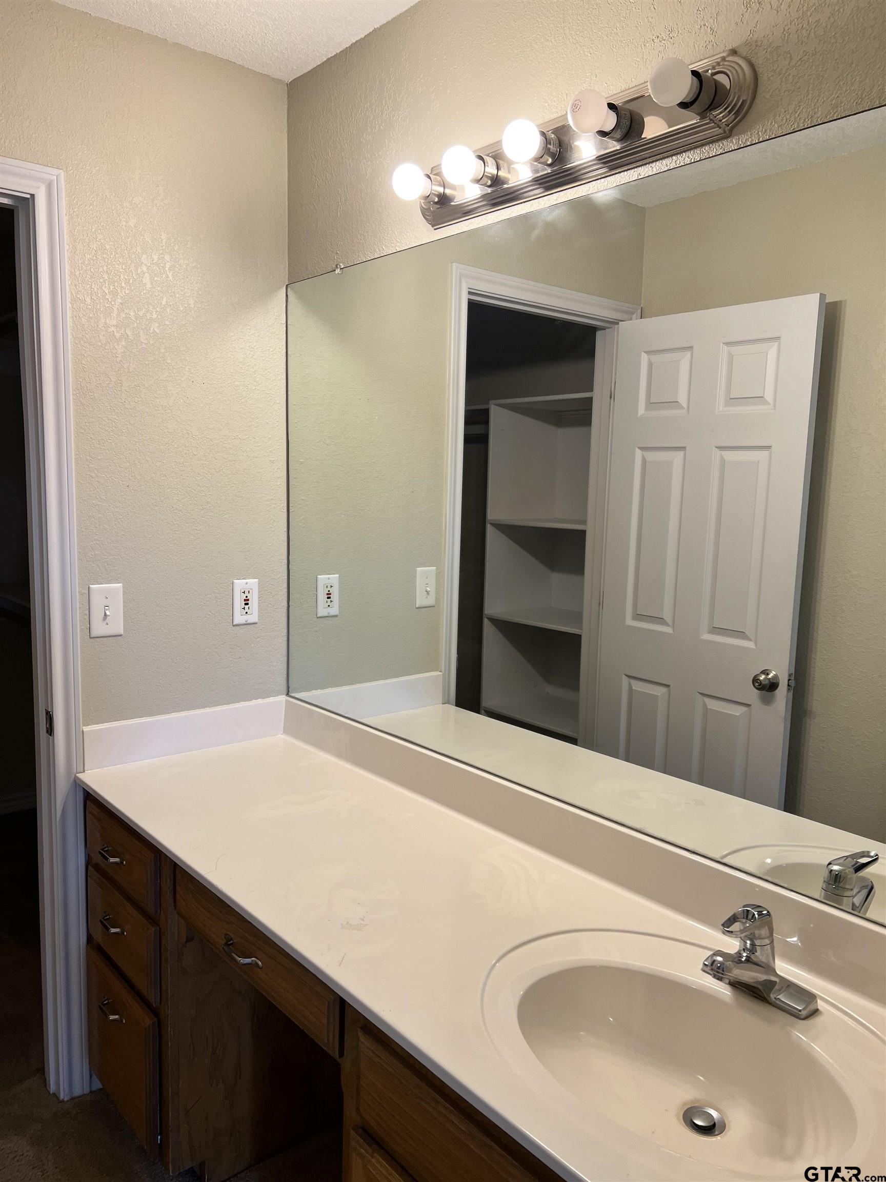 1002 South Boyd Street Lindale, TX 75771 - Photo 35 of 41