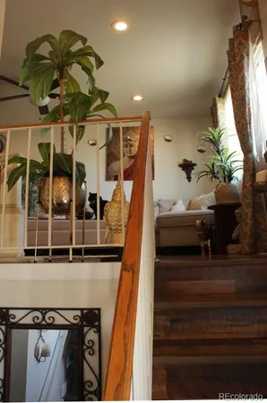 a view of entryway and hall