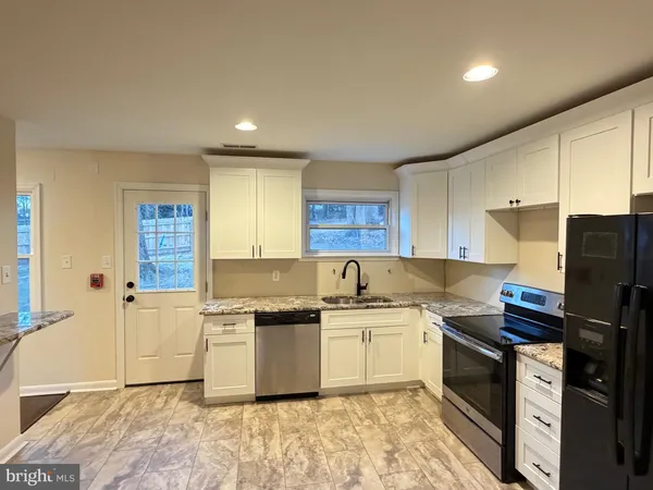 $2,800 | 1337 Pottstown Pike, West Chester, PA 19380