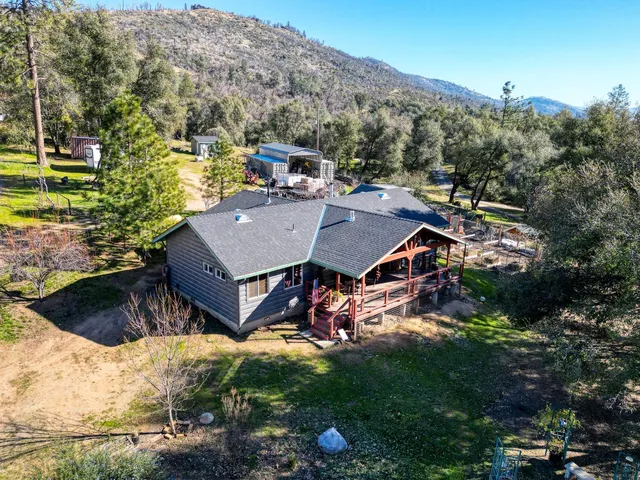 $359,500 | 33463 Road 233, North Fork, CA 93643