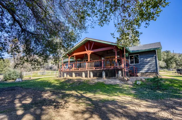 $359,500 | 33463 Road 233, North Fork, CA 93643