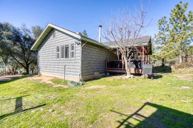 $359,500 | 33463 Road 233, North Fork, CA 93643