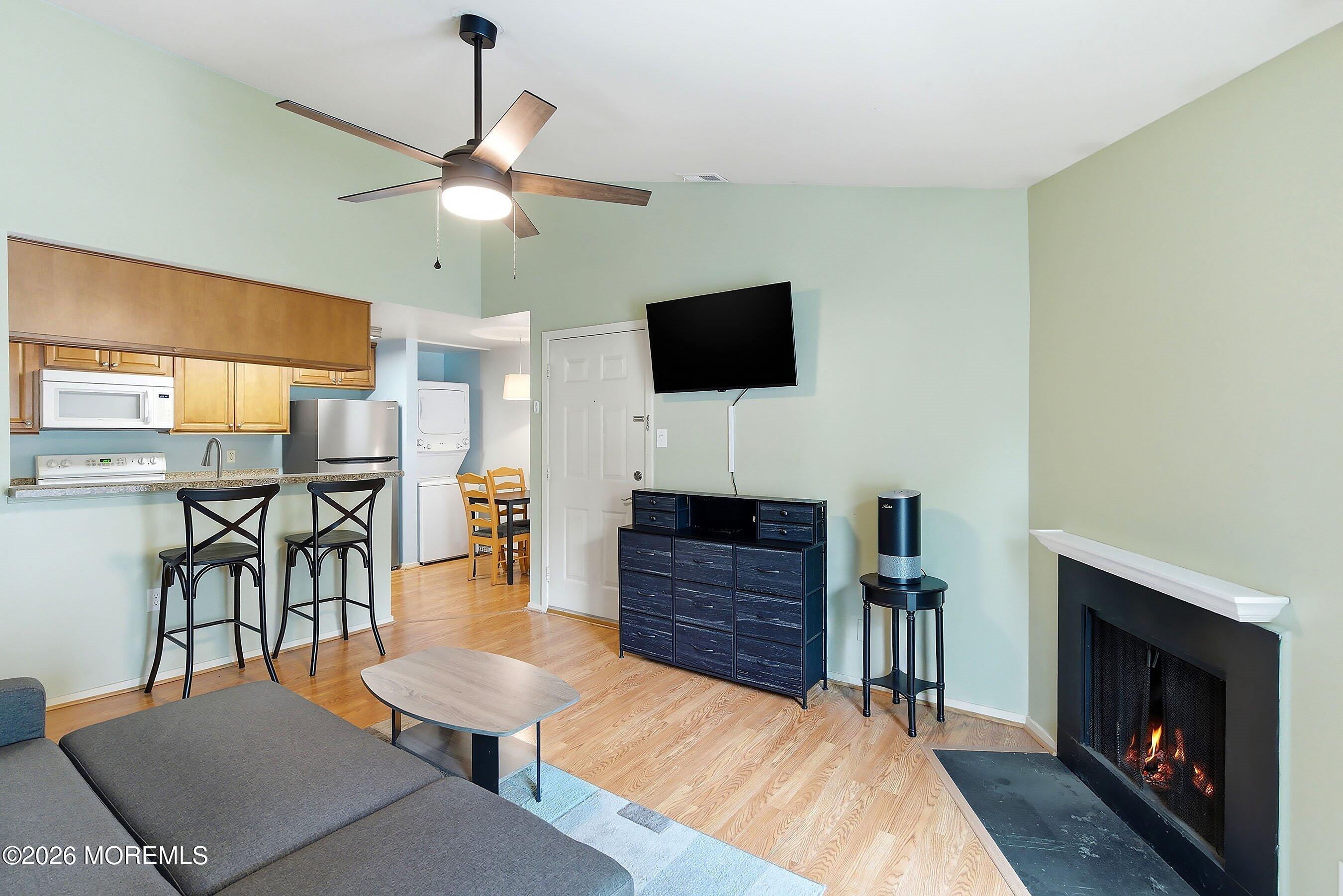 224 Meadow Ridge Road Galloway Township, NJ 08205 - Photo 7 of 23 07-Living 1C