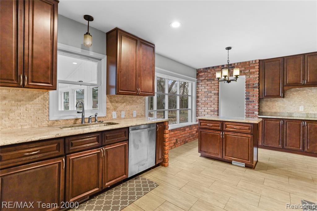 1445 Belmont Street Dearborn, MI 48128 - Photo 20 of 33