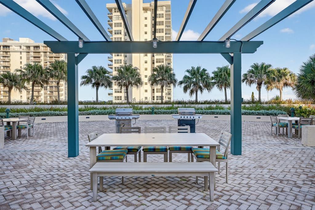 3020 Northeast 32nd Avenue, Unit 819 Fort Lauderdale, FL 33308 - Photo 39 of 68 a view of outdoor space yard and patio