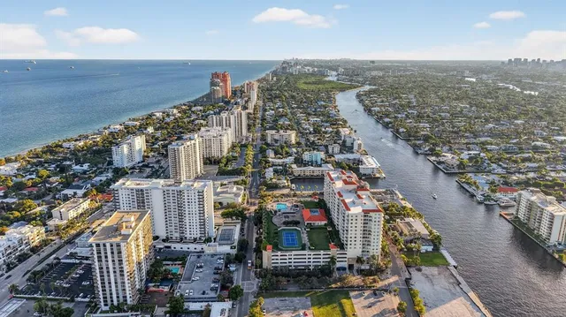 $2,350 | 3020 Northeast 32nd Avenue, Unit 819, Fort Lauderdale, FL 33308