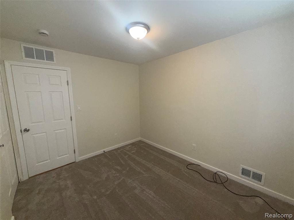 7643 Rivard Avenue Warren, MI 48091 - Photo 19 of 33 Gallery Image 19