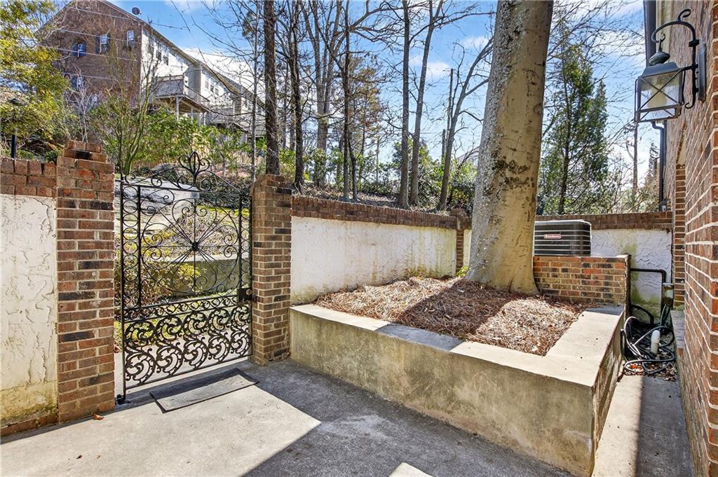 1 Ardmore Square Northwest, Unit 1 Atlanta, GA 30309 - Photo 36 of 53