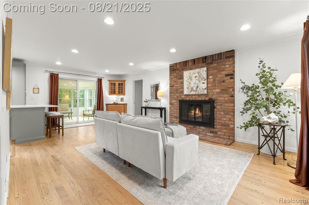 31472 Sunset Drive Beverly Hills, MI 48025 - Photo 4 of 50