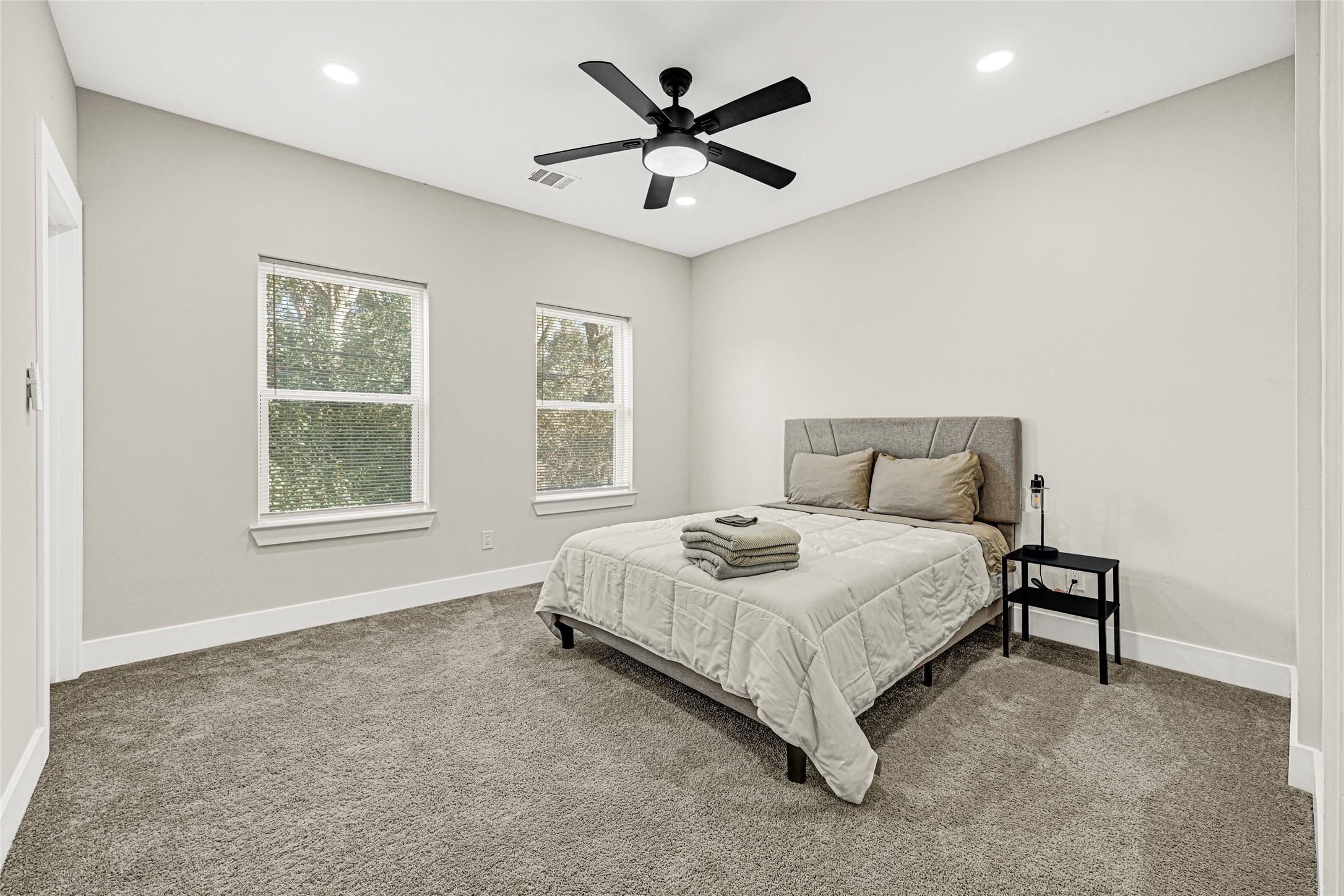 6835 Weston Street, Unit A Houston, TX 77021 - Photo 13 of 15 Bedroom 2