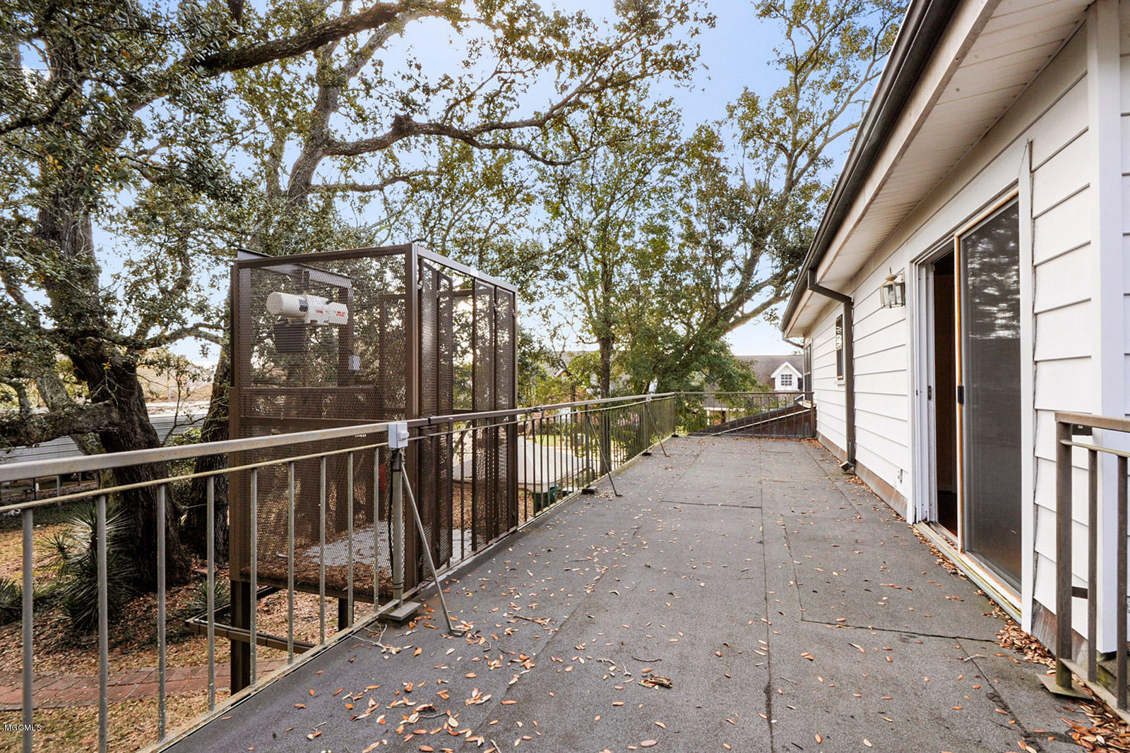 928 Lindh Road Gulfport, MS 39507 - Photo 12 of 15 Elevator