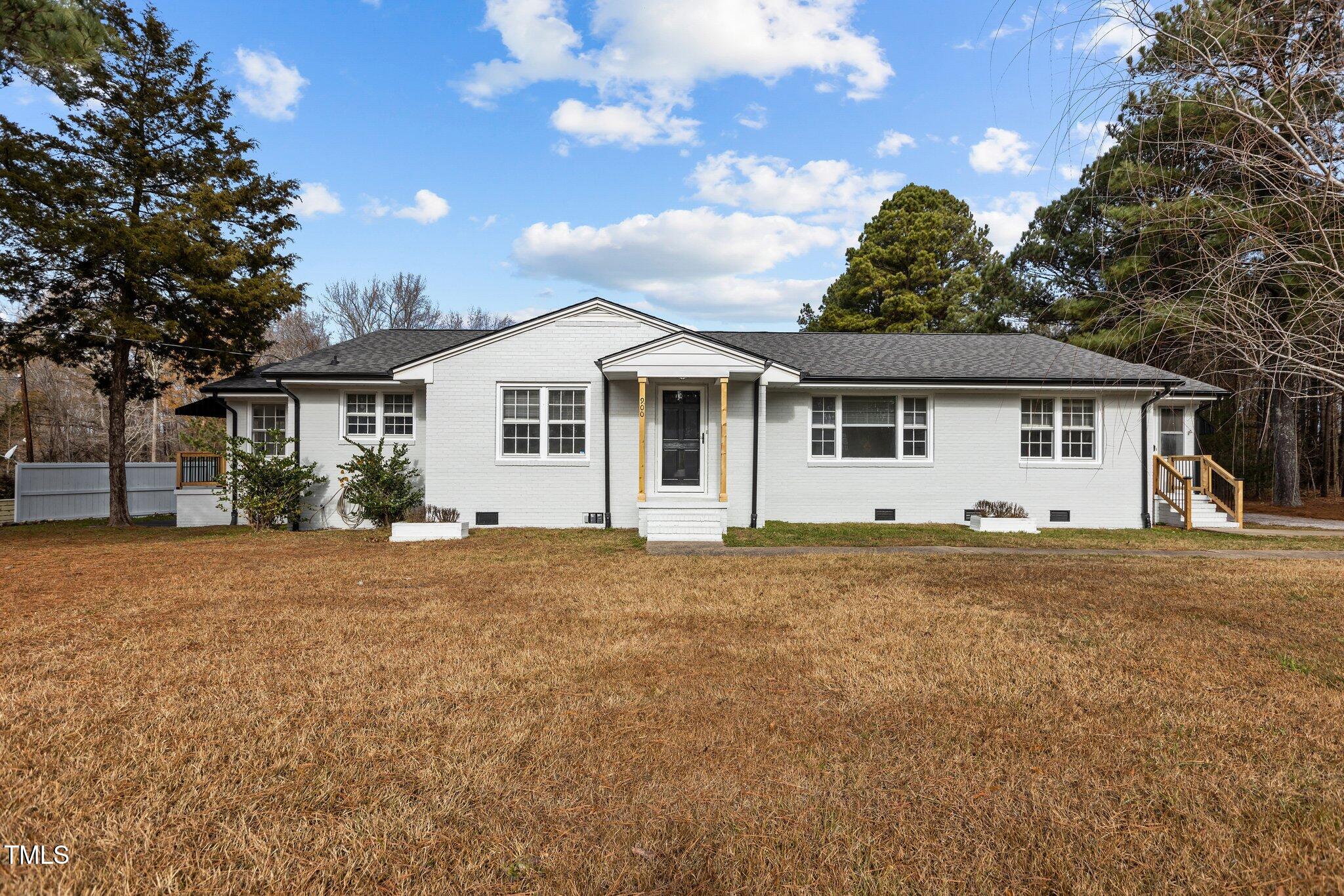 900 Roxboro Road Oxford, NC 27565 - Photo 5 of 48 0-web-or-mls-IMGL1352