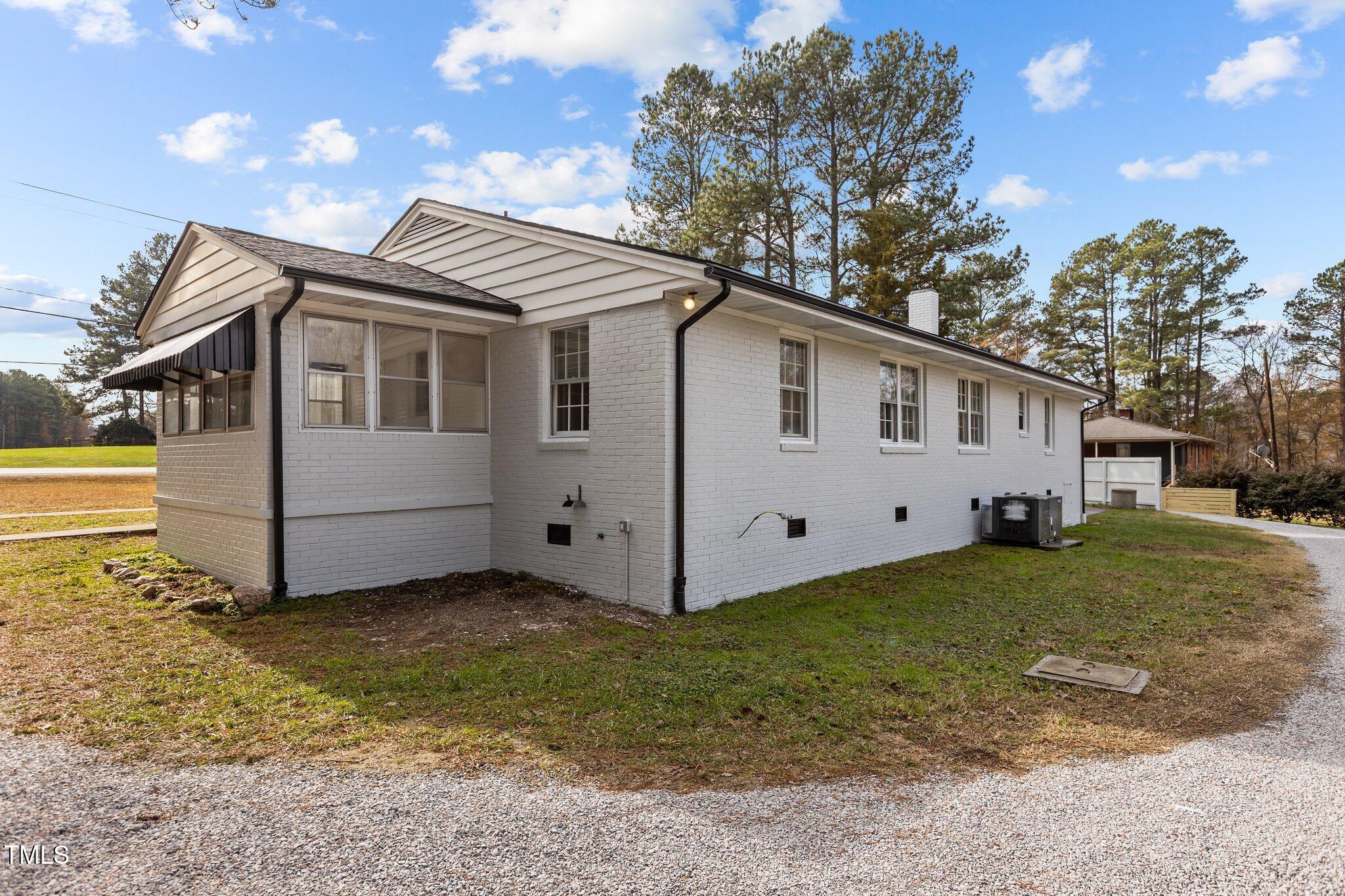 900 Roxboro Road Oxford, NC 27565 - Photo 8 of 48 48-web-or-mls-IMGL1359