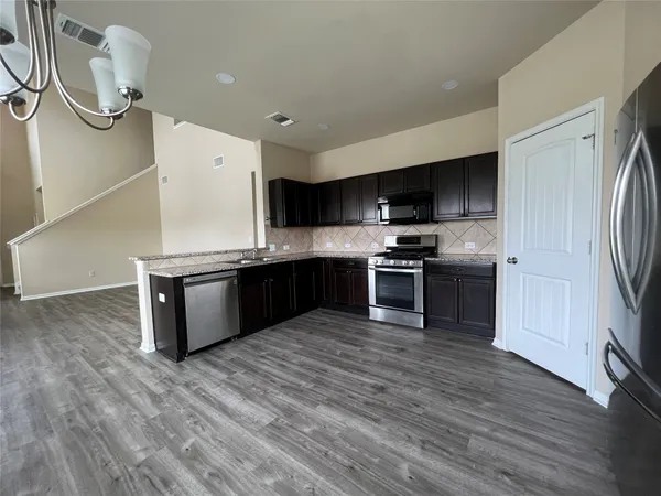$2,300 | 441 Moulins Lane, Georgetown, TX 78626