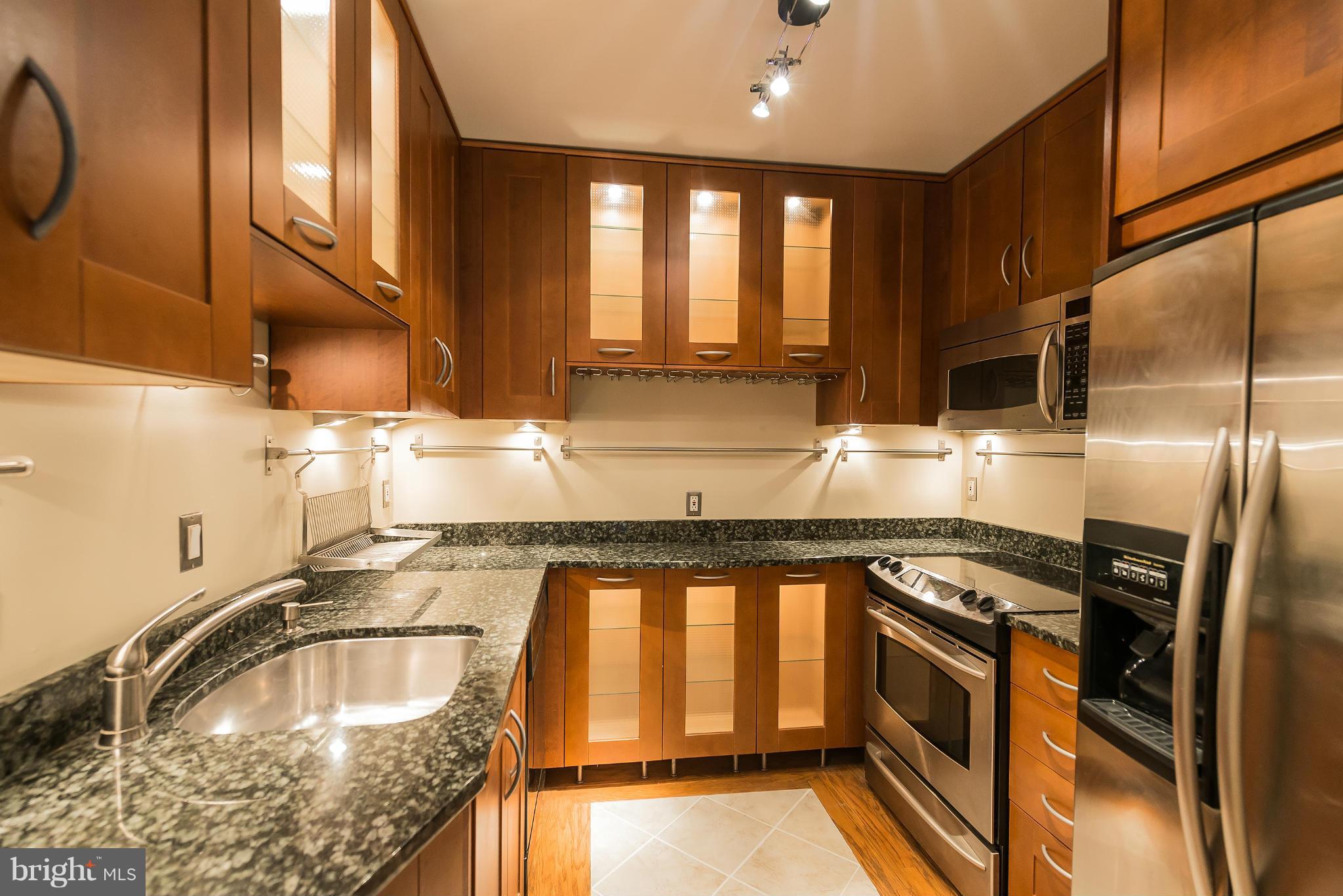 1830 17th Street Northwest, Unit 606 Washington, DC 20009 - Photo 16 of 26 Bright and beautiful kitchen