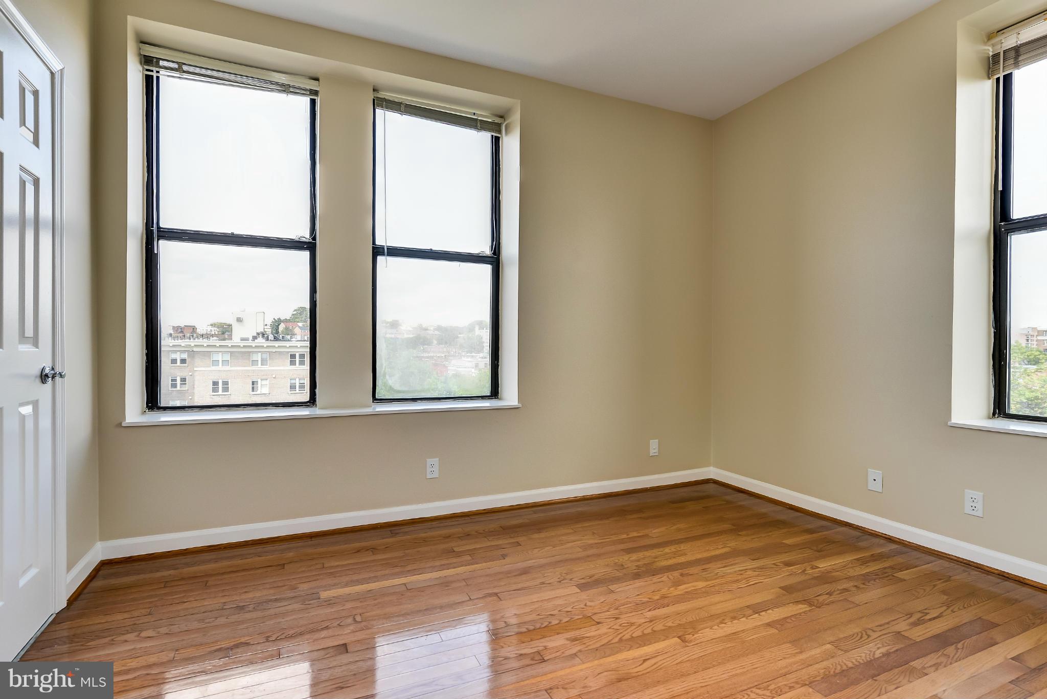 1830 17th Street Northwest, Unit 606 Washington, DC 20009 - Photo 8 of 26 Second bedroom with corner exposures