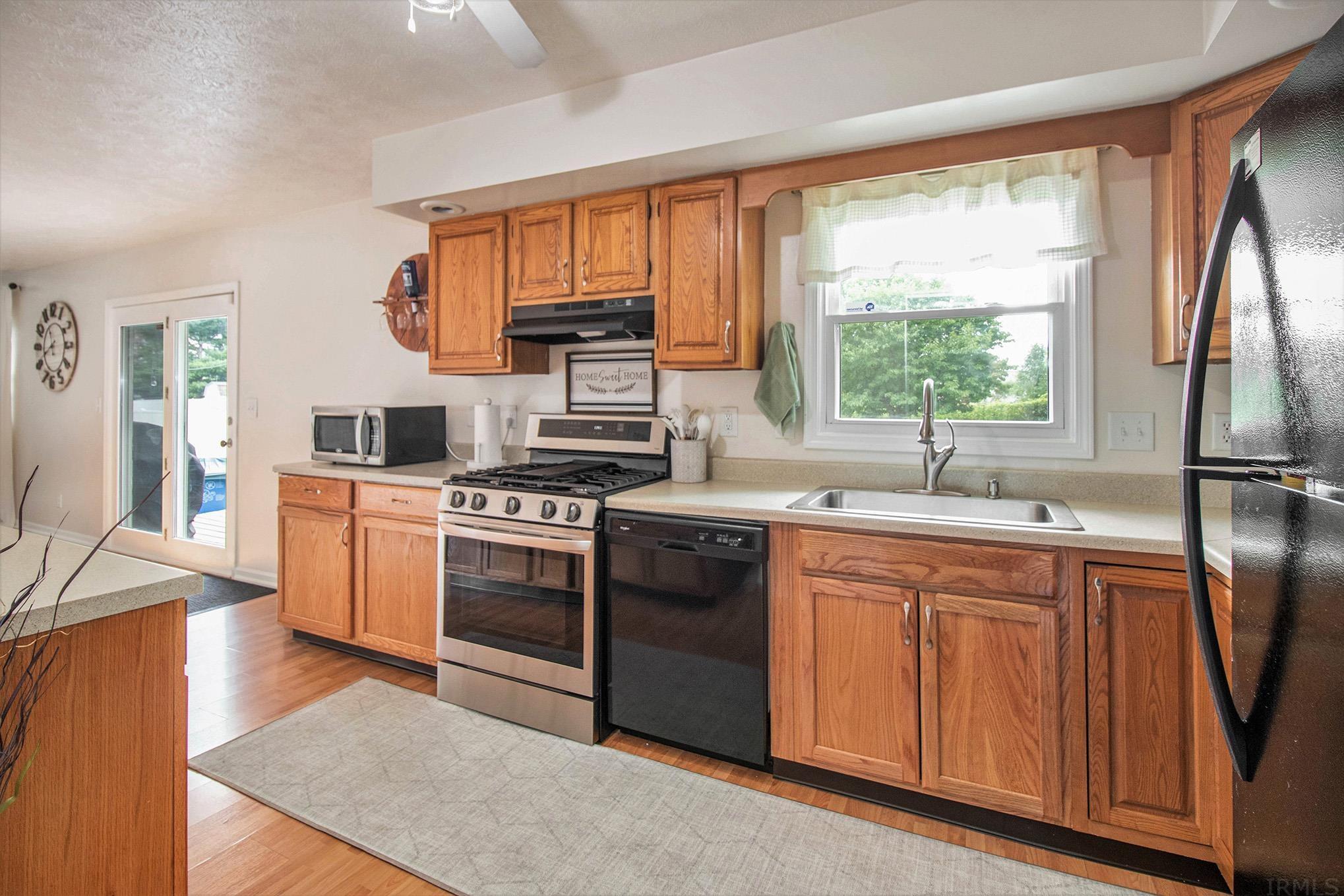 51422 Righter Lane South Bend, IN 46628 - Photo 3 of 25 Gallery Image 3