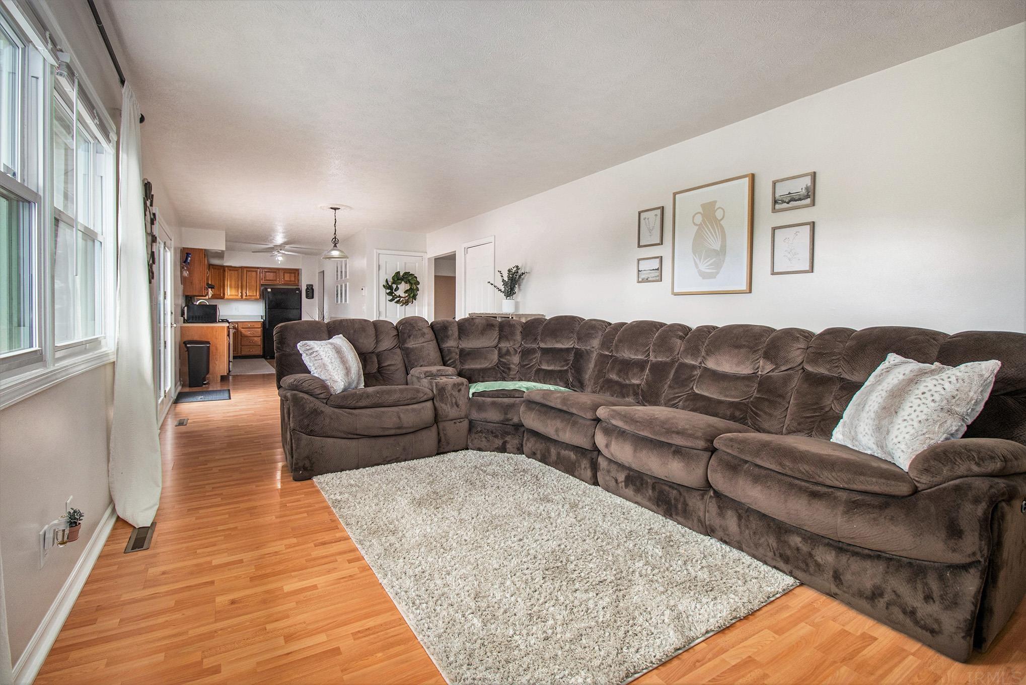 51422 Righter Lane South Bend, IN 46628 - Photo 8 of 25 Gallery Image 8