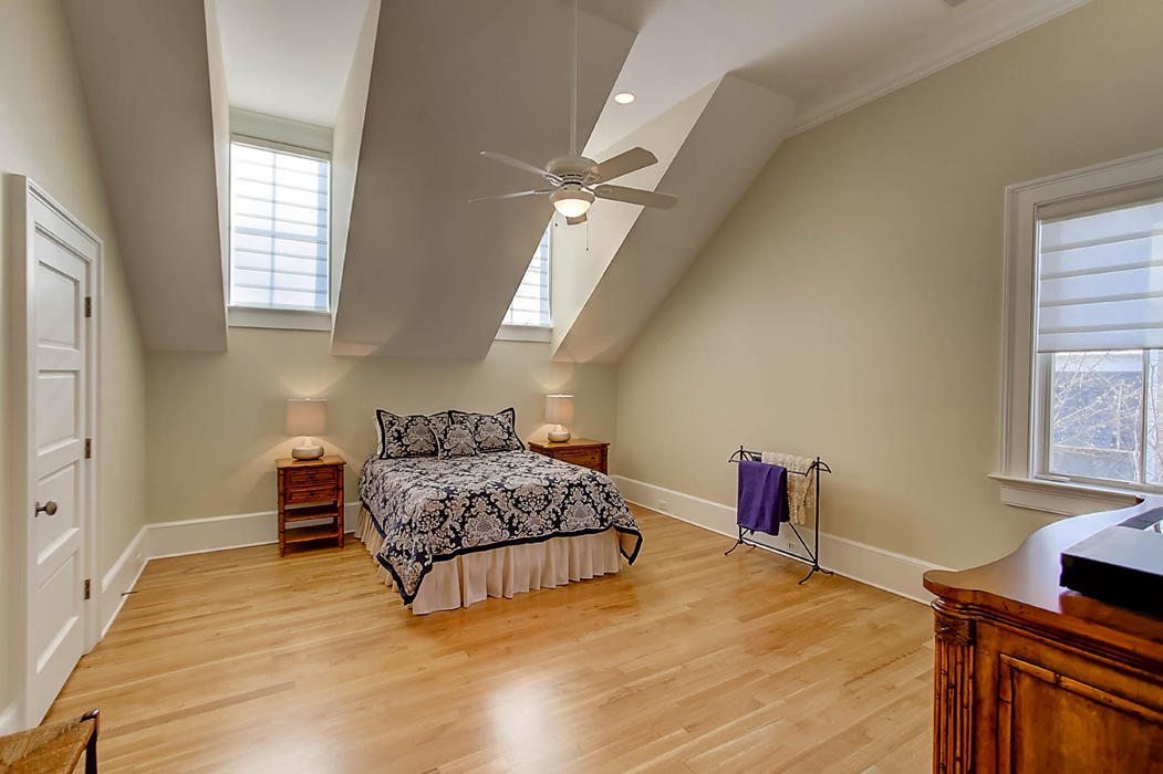 19 Fairhope Road Mount Pleasant, SC 29464 - Photo 27 of 37 Guest Bedroom