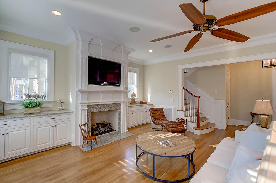19 Fairhope Road Mount Pleasant, SC 29464 - Photo 6 of 37 Living Room