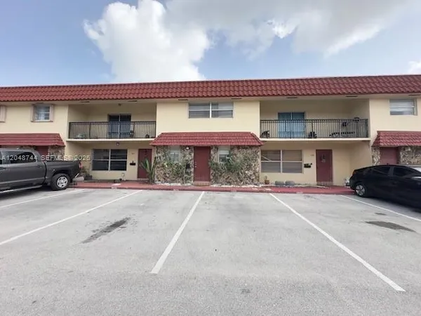 $2,600 | 6631 Southwest 41st Place, Unit 43, Davie, FL 33314