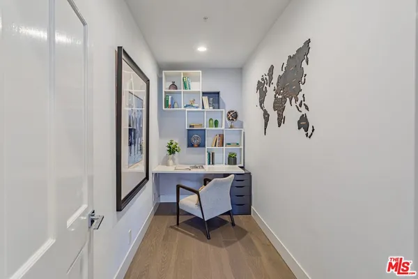 $1,895,000 | 120 South Crescent Drive, Unit 304, Beverly Hills, CA 90212