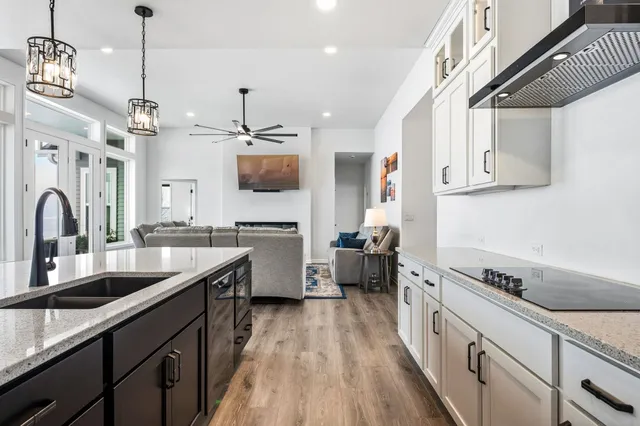 $925,000 | 1150 Bayshore Road, Brussels, WI 54204