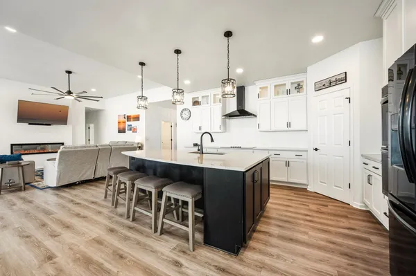 $899,500 | 1150 Bayshore Road, Brussels, WI 54204