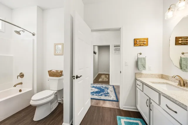 $925,000 | 1150 Bayshore Road, Brussels, WI 54204