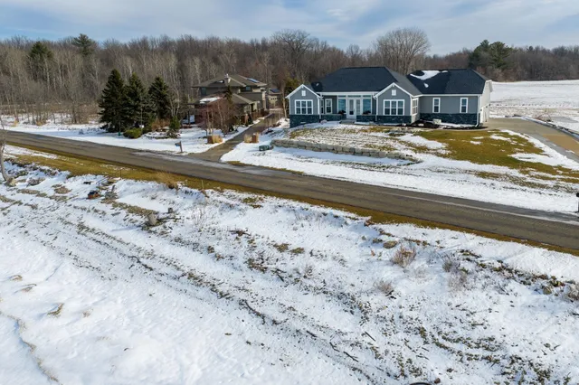 $925,000 | 1150 Bayshore Road, Brussels, WI 54204