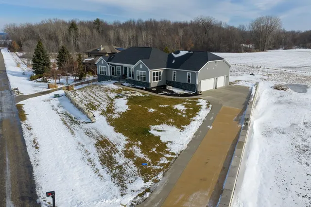 $925,000 | 1150 Bayshore Road, Brussels, WI 54204