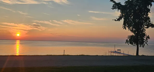 $925,000 | 1150 Bayshore Road, Brussels, WI 54204